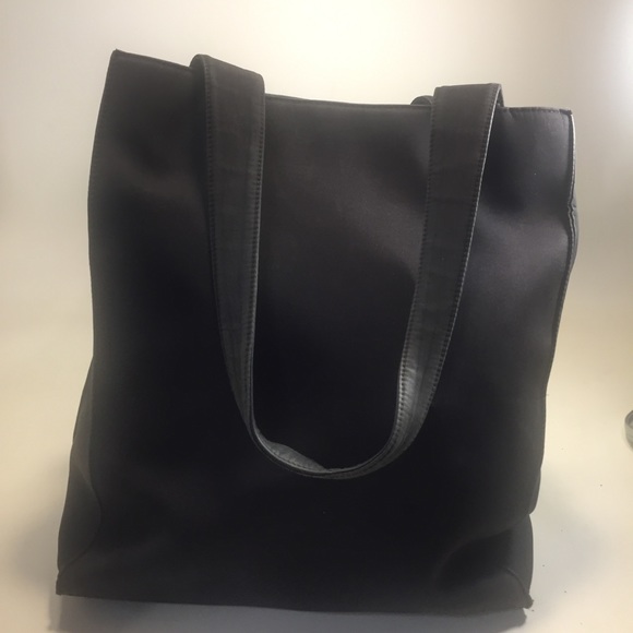 Hobo (International) Black Leather Tall Tote - Picture 7 of 15